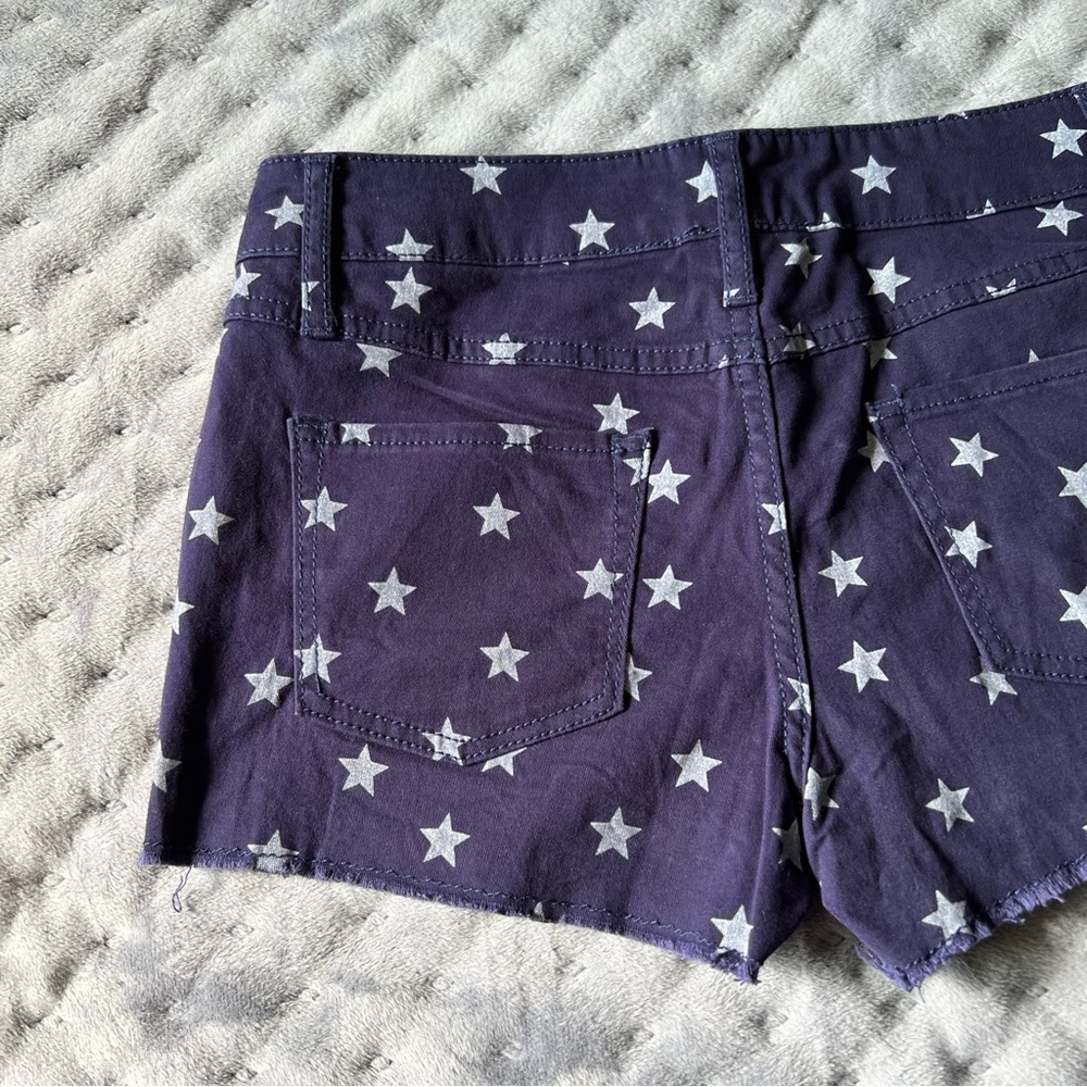 Star Shorts - Picture 4 of 5